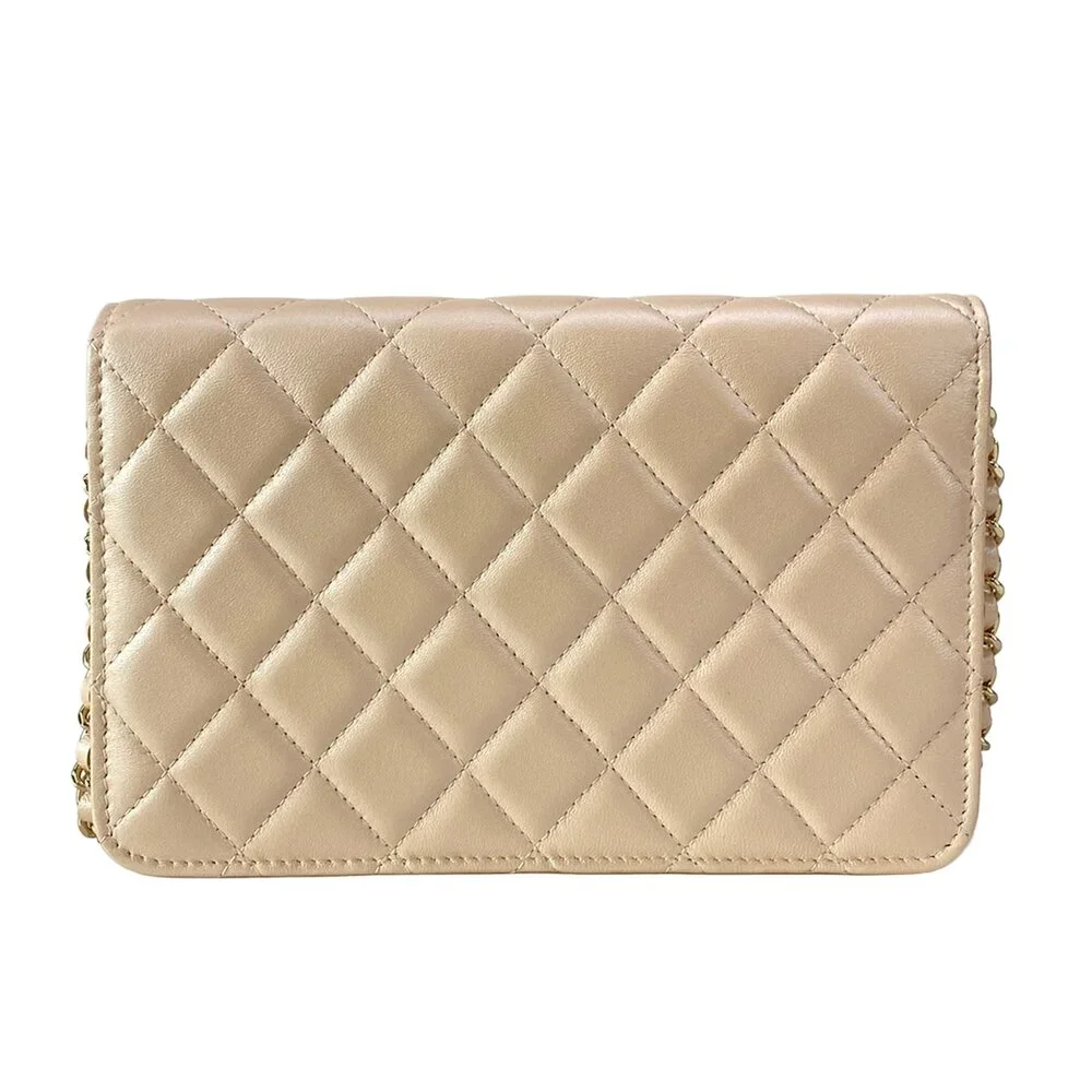 Chanel Matelasse Other Style Wallet A84277 - Picture 2 of 13